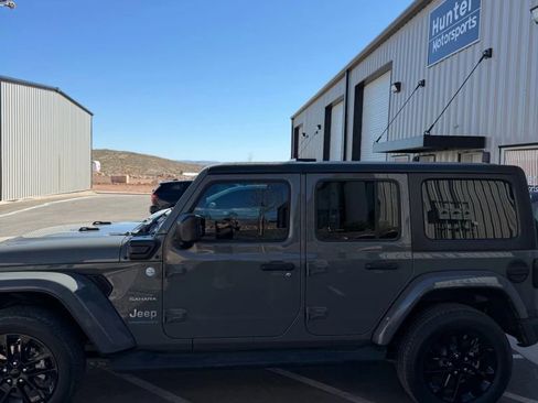 Used 2023 Jeep Wrangler Unlimited Sahara w/ Cold Weather Group AWD/4WD image 2