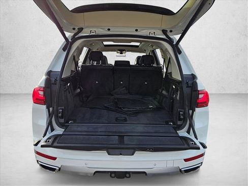 Used 2019 BMW X7 xDrive50i w/ Premium Package image 11