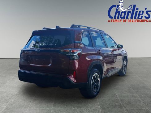 Certified 2025 Subaru Forester Premium AWD/4WD image 4