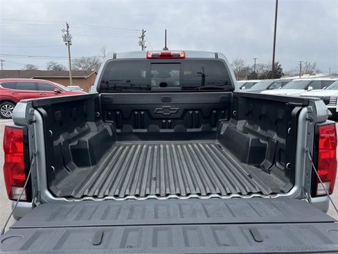 Used 2023 Chevrolet Colorado LT w/ LT Convenience Package image 11