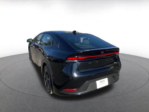 Used 2025 Toyota Prius LE image 11