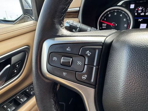 Used 2021 Chevrolet Tahoe Premier w/ Premium Package AWD/4WD image 32