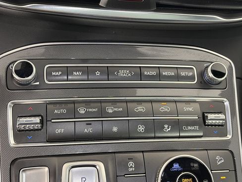 Used 2022 Hyundai Santa Fe Calligraphy image 24