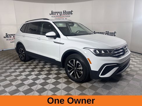Used 2024 Volkswagen Tiguan S image 4