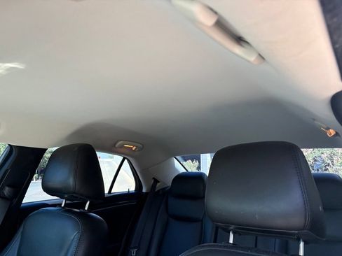 Used 2022 Chrysler 300 Touring L RWD image 10