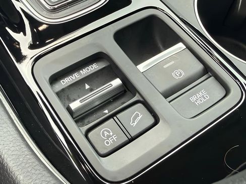 Certified 2025 Honda Pilot EX-L image 24