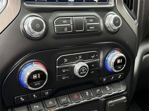 Used 2020 GMC Sierra 1500 Denali w/ LPO, GMC Protection Package image 17