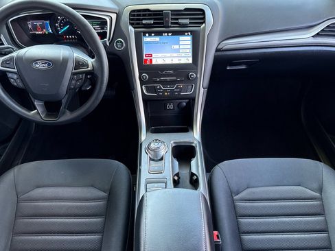 Used 2019 Ford Fusion SE image 17