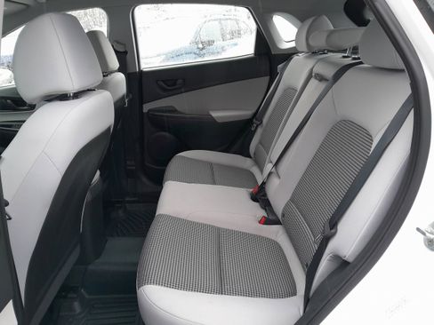 Used 2022 Hyundai Kona SE image 30