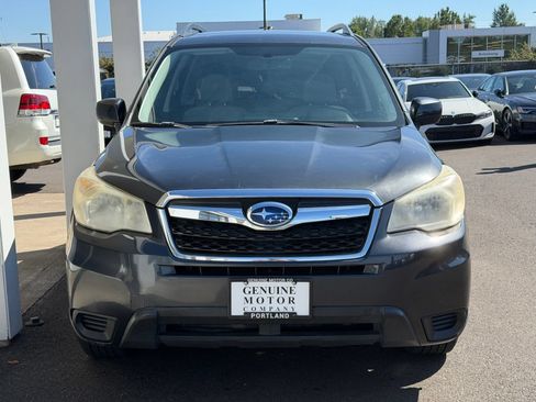 Used 2014 Subaru Forester 2.5i Premium w/ Popular Package #2 AWD/4WD image 2