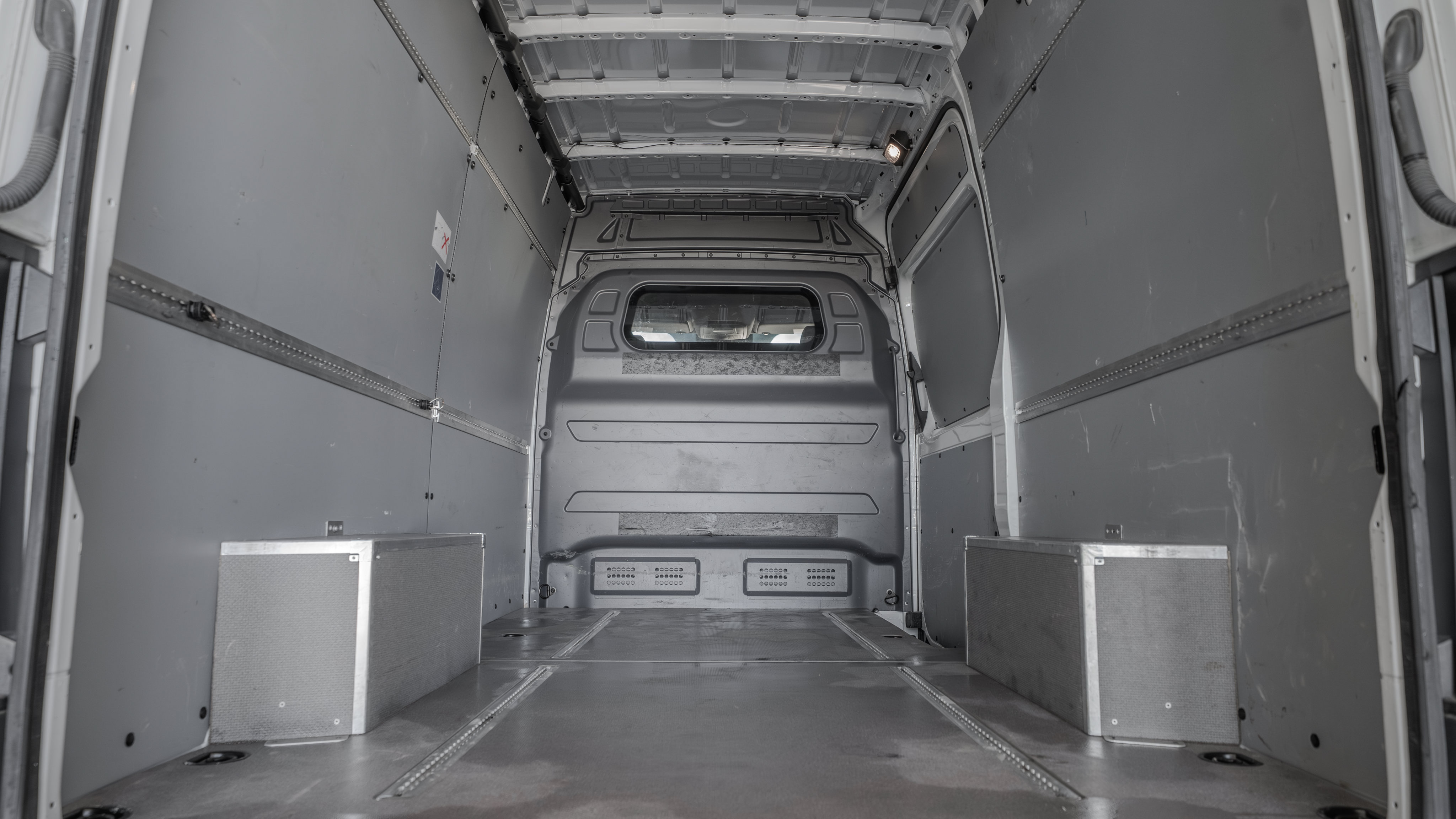 Used 2024 Mercedes-Benz Sprinter 2500 image 33
