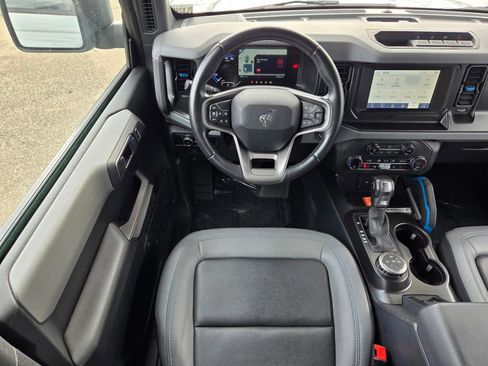 Used 2023 Ford Bronco Black Diamond image 11
