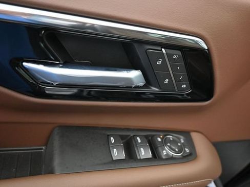 New 2026 Chevrolet Tahoe High Country AWD/4WD image 9