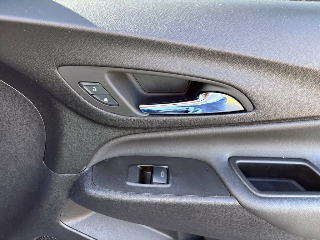 Used 2024 Chevrolet Equinox LT FWD image 27