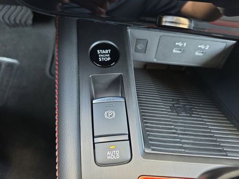 New 2026 Nissan Kicks SR FWD image 28