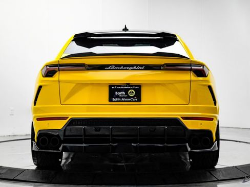 Used 2021 Lamborghini Urus image 15