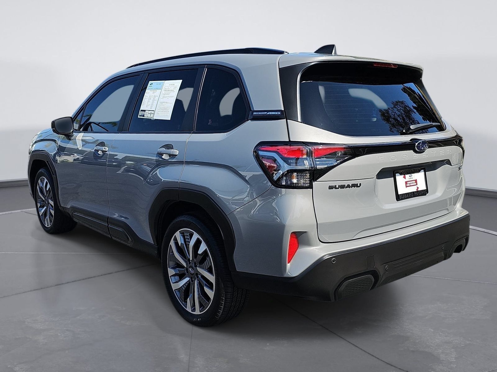 Certified 2025 Subaru Forester Touring AWD/4WD image 5