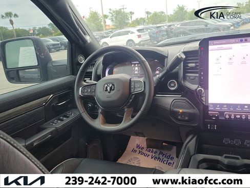 Used 2026 RAM 2500 Limited AWD/4WD image 18