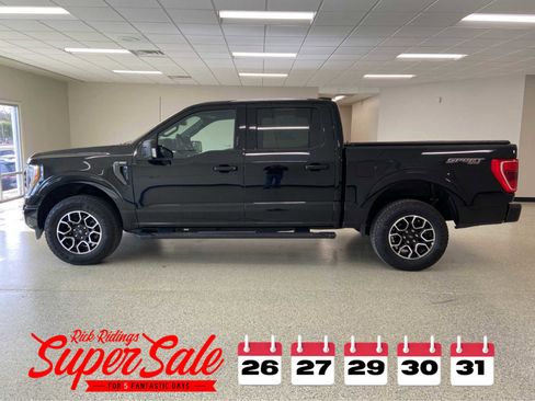 Used 2022 Ford F150 XLT w/ Equipment Group 302A High image 12