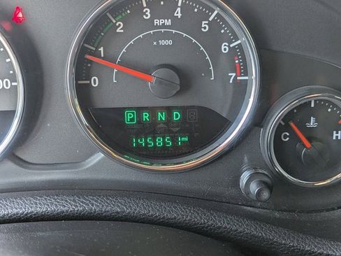 Used 2018 Jeep Wrangler Unlimited Sport w/ Connectivity Group image 21