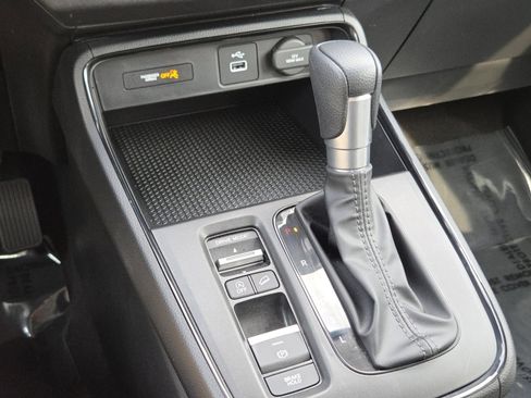 Certified 2025 Honda CR-V LX image 29