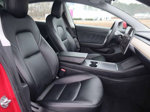 Used 2021 Tesla Model 3 Performance image 5