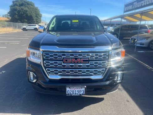 Used 2022 GMC Canyon Denali w/ Denali Black Edition Package image 4