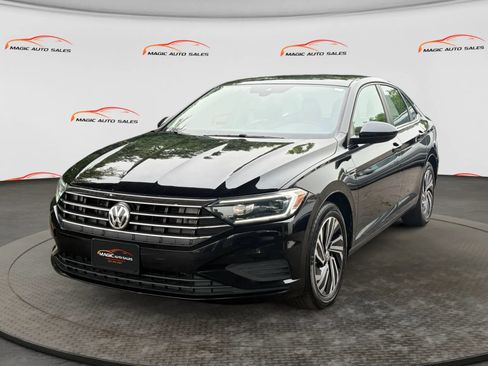 Used 2021 Volkswagen Jetta SEL FWD image 1