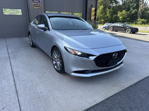 Used 2019 MAZDA MAZDA3 Sedan w/ Select Package FWD image 10