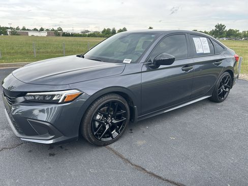 Used 2024 Honda Civic Sport image 5