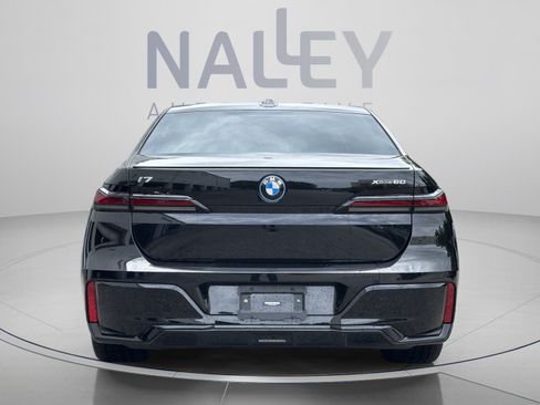 Used 2023 BMW i7 xDrive60 w/ Executive Package 2 AWD/4WD image 5