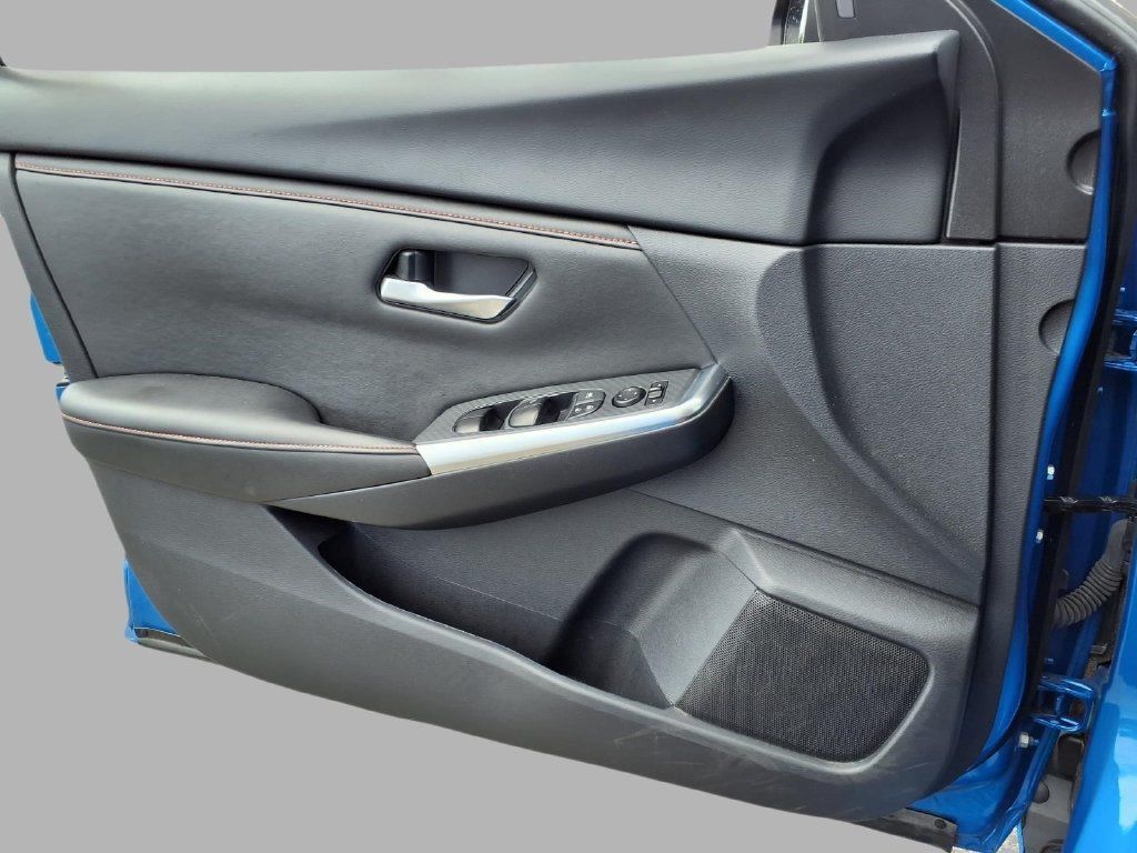 Used 2025 Nissan Sentra SR FWD image 20