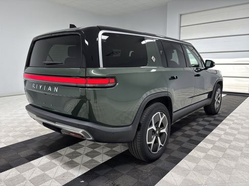 Used 2023 Rivian R1S Adventure AWD/4WD image 5