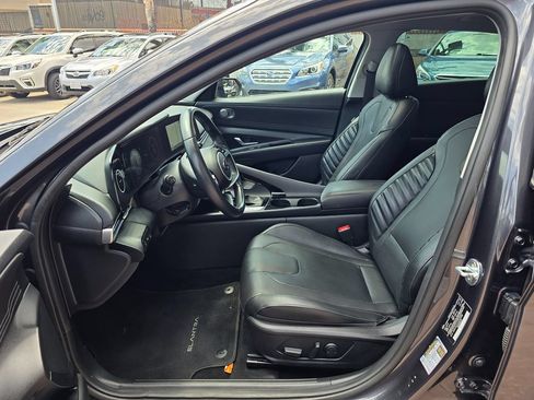 Used 2021 Hyundai Elantra Limited w/ Cargo Package FWD image 20
