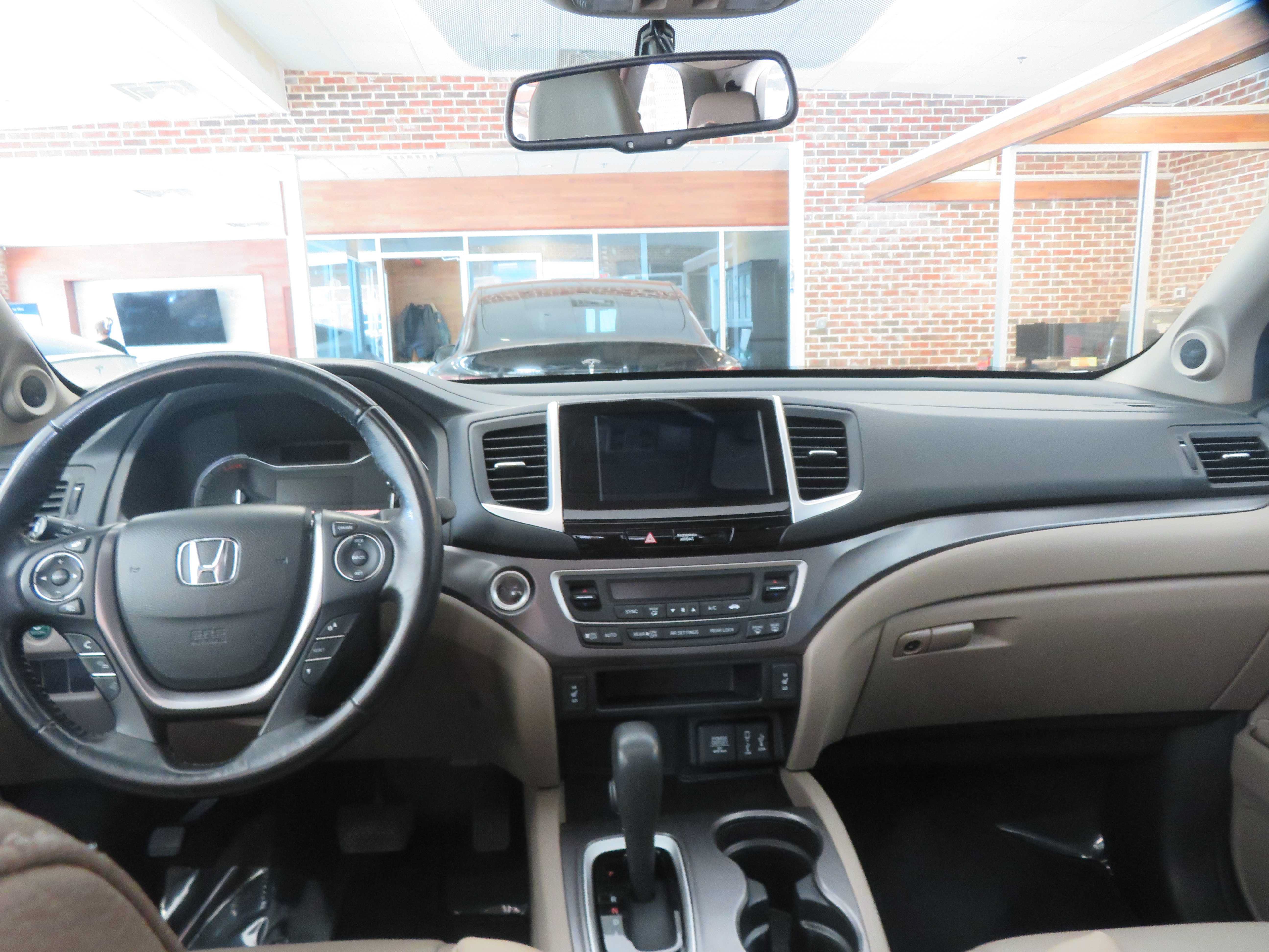Used 2017 Honda Pilot EX-L image 51