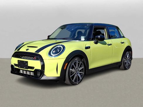 Used 2024 MINI Cooper S FWD image 1