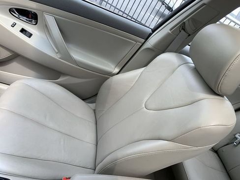 Used 2007 Toyota Camry Hybrid FWD image 30
