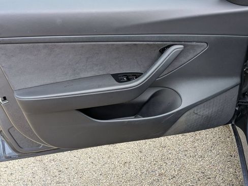 Used 2020 Tesla Model 3 RWD image 12