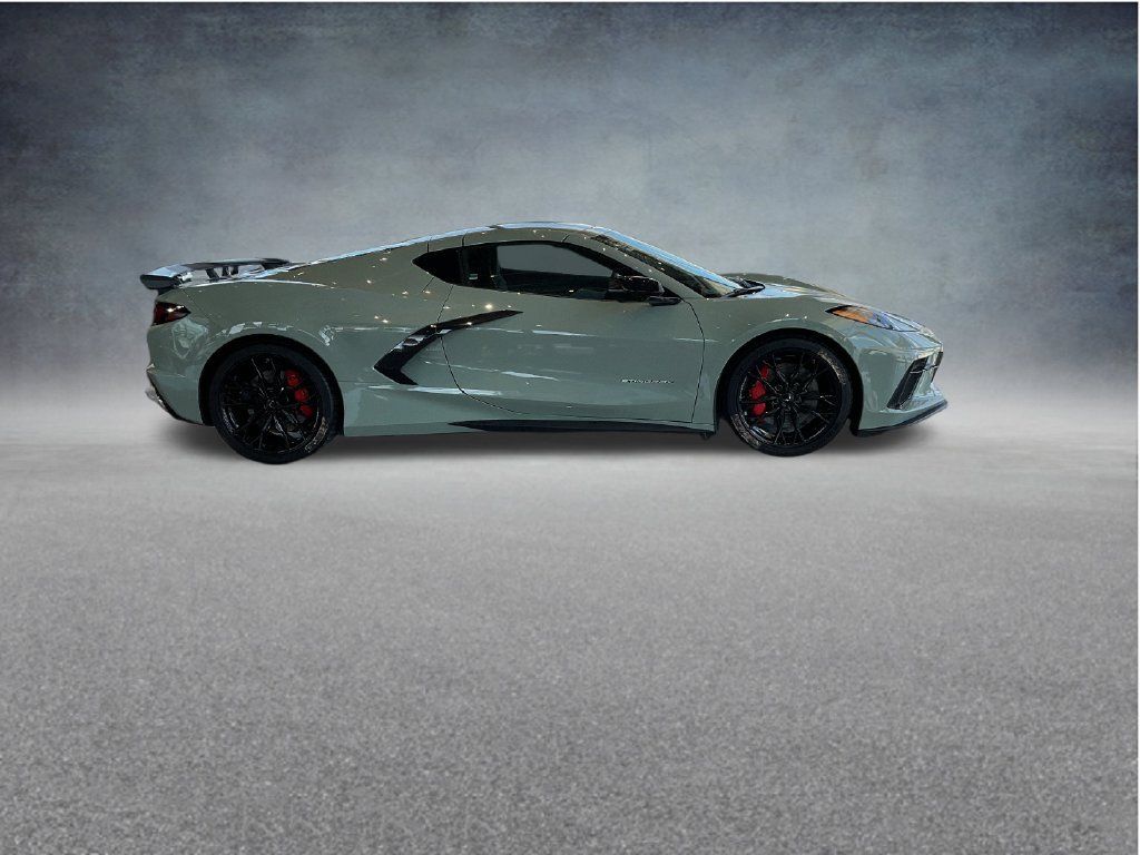 Used 2024 Chevrolet Corvette Stingray Preferred Cpe w/ Z51 Performance Package RWD image 8