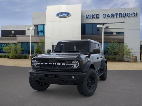 New 2026 Ford Bronco Outer Banks w/ Sasquatch Package AWD/4WD image 2