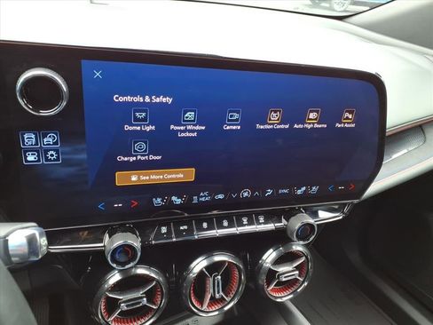 Used 2025 Chevrolet Blazer EV RS image 16