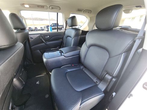 Used 2024 INFINITI QX80 Premium Select w/ Cargo Package image 22