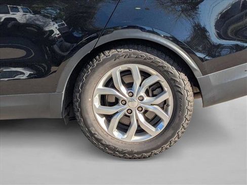 Used 2020 Land Rover Discovery SE image 15