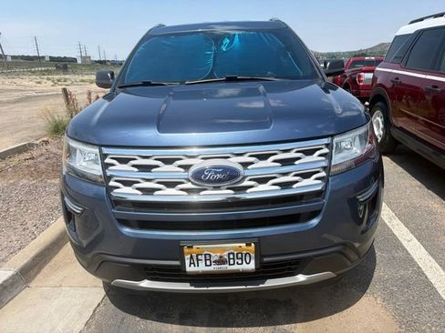 Used 2019 Ford Explorer XLT AWD/4WD image 2