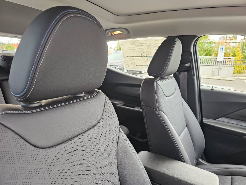 New 2027 Chevrolet Bolt LT w/ Dual Panel Sunroof Package FWD image 11