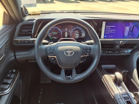 Certified 2024 Toyota Crown Platinum AWD/4WD image 16