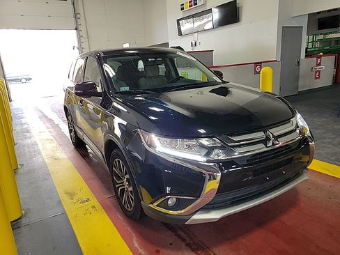 Used 2018 Mitsubishi Outlander ES image 8