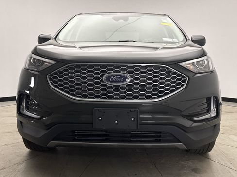 Used 2023 Ford Edge SEL image 8