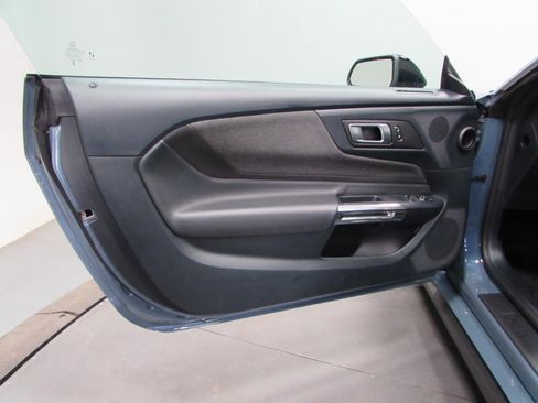 Used 2024 Ford Mustang image 12