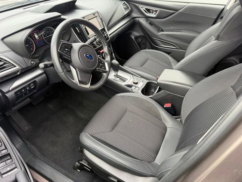 Used 2023 Subaru Forester Premium AWD/4WD image 4